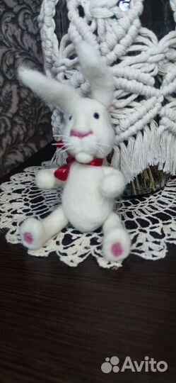 Котик в технике валяния