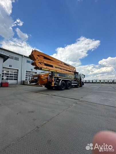 Автобетононасос Xanjer 43-5Z, 2024