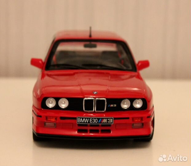 1:18 модель BMW M3 E30 1986 Solido