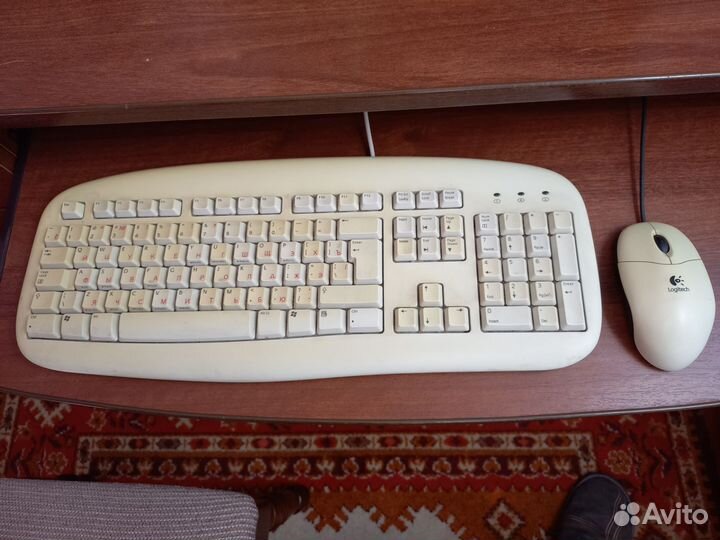 Компьютер, монитор, клавиатура, мышь