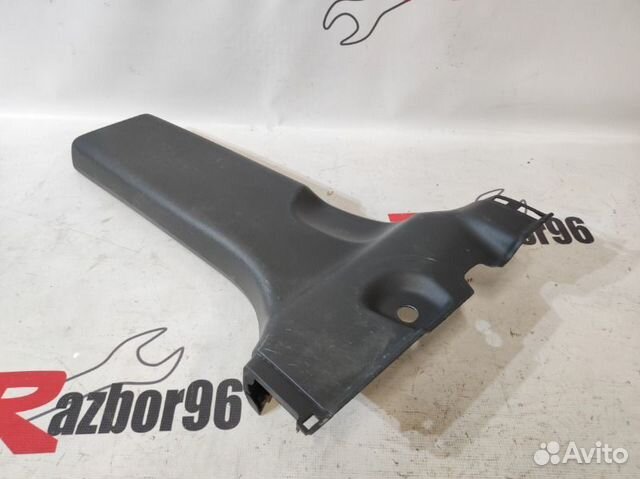 Накладка центральной стойки левая Honda Cr-V 2 RD8