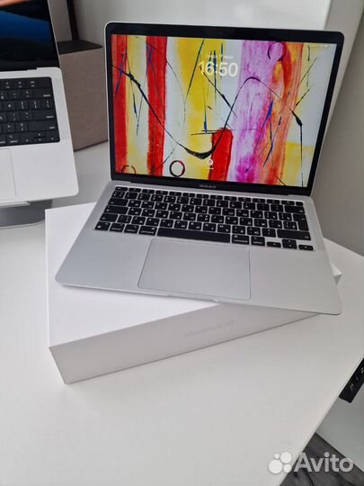 Apple MacBook air 13 2020 m1 8gb 256 ростест