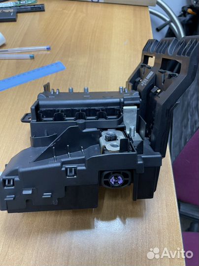 Бмв G30-31 Блок предохранителей (пиропатрон)