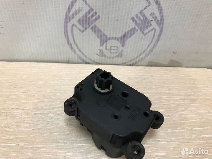 Редуктор привода заслонок отопителя Citroen C2 JM