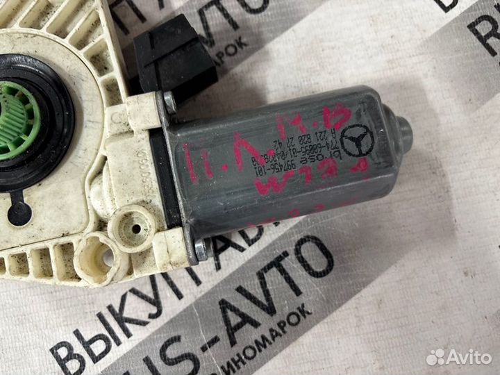 Моторчик стеклоподъемника передний левый Mercedes