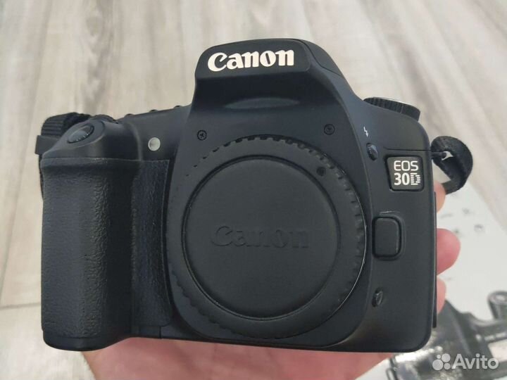 Canon EOS 30D body