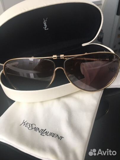 Солнцезащитные очки Yves Saint Laurent