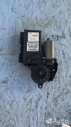 Моторчик стеклоподъемника Audi A4 B7 (2004 - 2009)