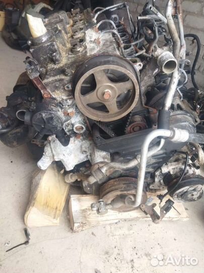 Mitsubishi L200 в разборе,есть много чего