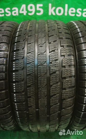 Kumho I'Zen KW27 245/45 R17 99V
