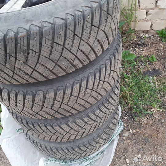 Goodyear Ultragrip Ice Arctic 185/65 R15