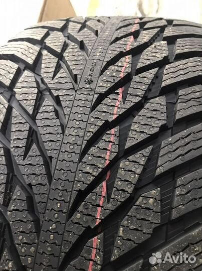 Nokian Tyres Hakkapeliitta R3 245/45 R18 и 275/40 R18