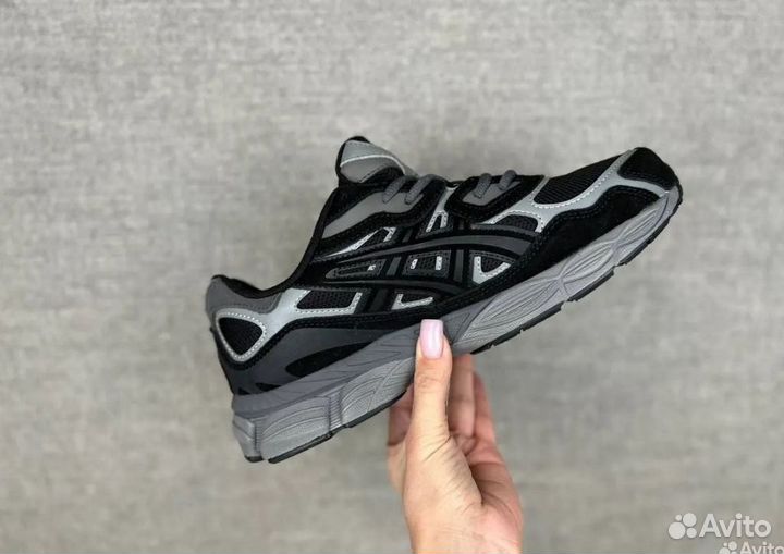 Asics Gel NYC Black