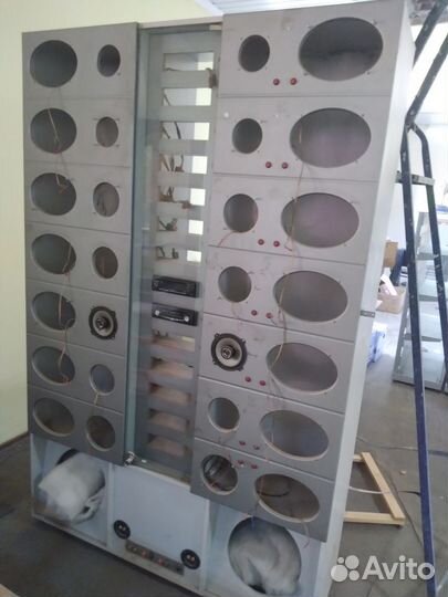 Шкаф под динамики и магнитолы