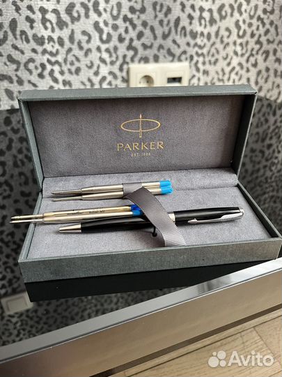 Шариковая ручка parker