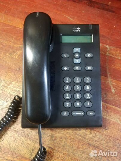 Стационарный VoIP SIP-телефон Cisco CP-3905