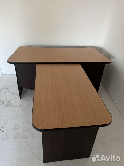 Офисные столы