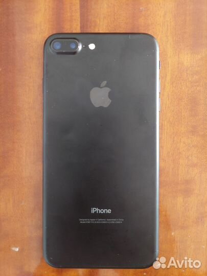 Телефон iPhone 7 plus