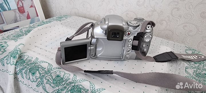 Компактный фотоаппарат Canon PowerShot S2 IS