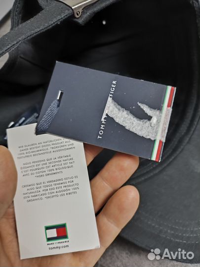 Кепка бейсболка Tommy Hilfiger черная