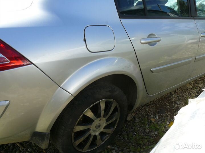 Крыло заднее правое для Renault Megane II