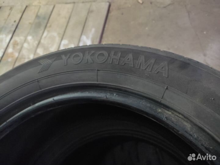 Yokohama E70B 215/55 R17 93K