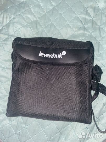 Бинокль levenhuk atom 10-30/50
