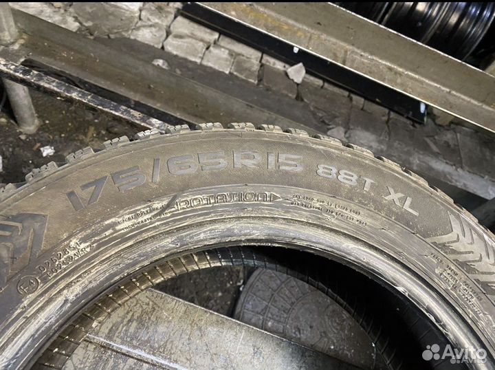 Nokian Tyres Hakkapeliitta 8 175/65 R15 98V