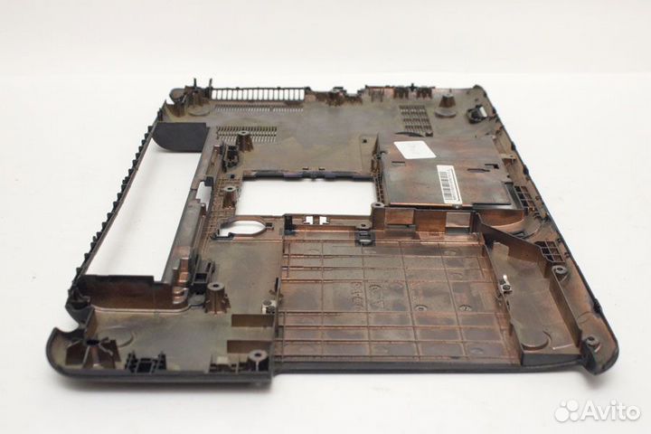 Нижняя часть корпуса (поддон) V000270940 для Toshi