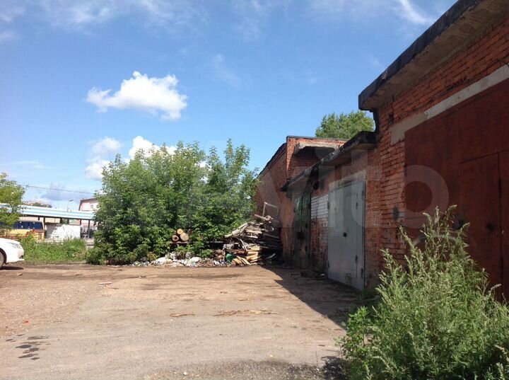 Гараж, > 30 м²