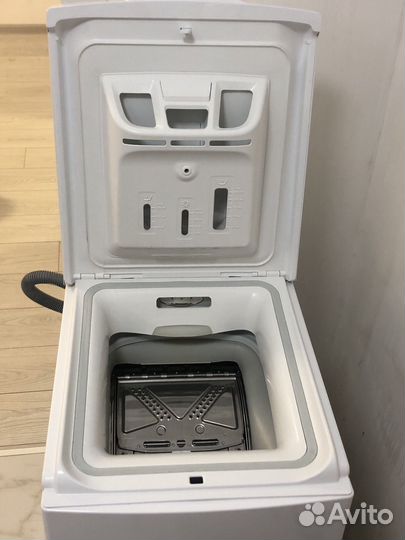 Стиральная машина с вертикальной загрузкой