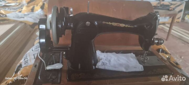 Швейная машина Подольск ручная