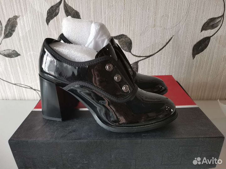 Туфли демисезонные из натуральной кожи