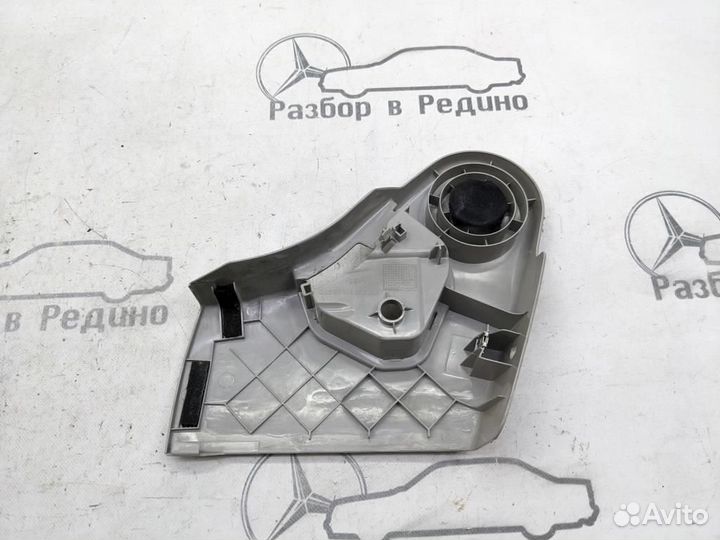 Накладка сидения w220 S-class 113.966 19.05.2005