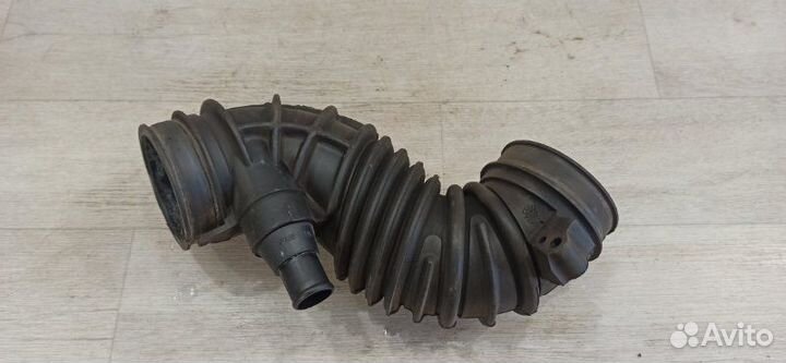 Гофра воздушного фильтра Toyota Avensis T25 1zzfe