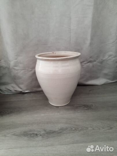 Керамический горшок, белого цвета