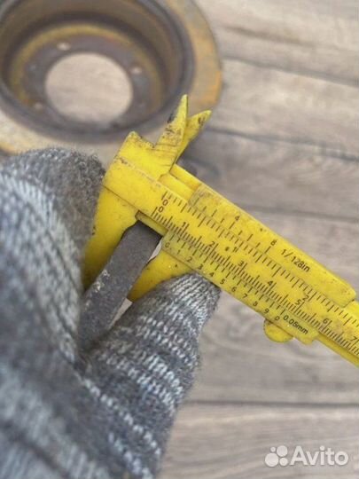 Тормозные диски заднее Mitsubishi Lancer 1.6