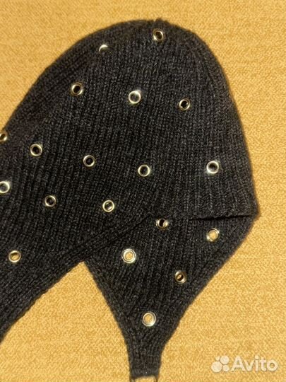 Чепчик yourantihero