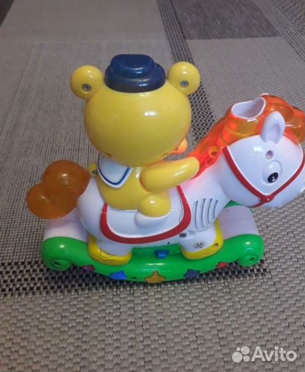 Медвежонок и лошадка музыкальная игрушка -проектор