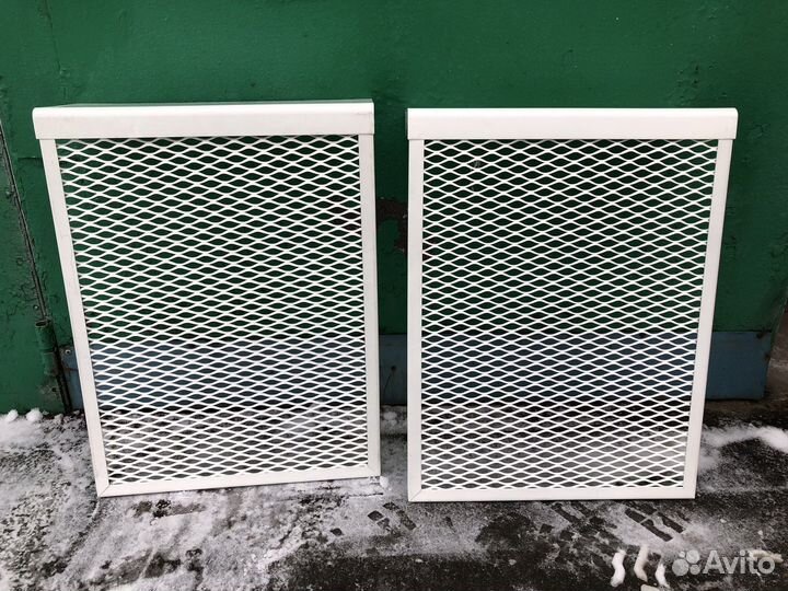 Экран на чугунную батарею