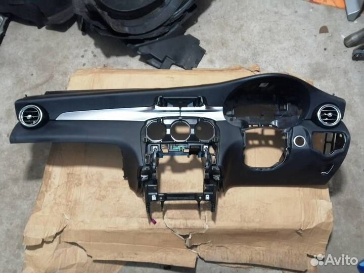 Панель передняя салона (торпедо) Англия Mercedes