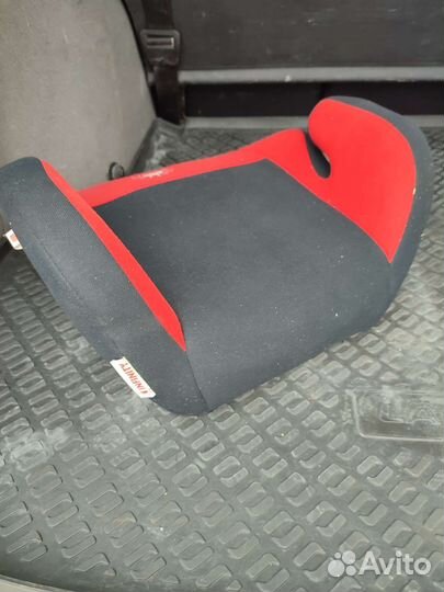 Детская сидушка в машину