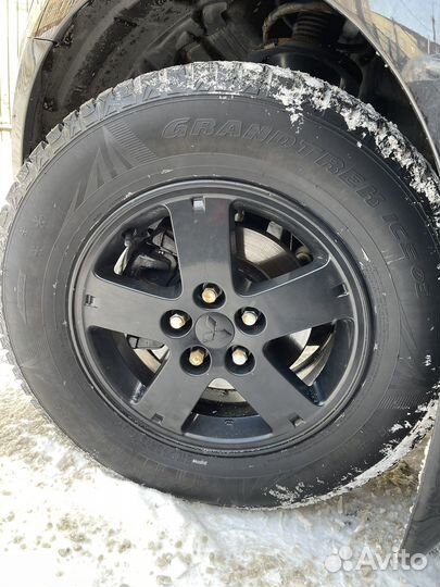 Dunlop GrandTrek Ice 03 215/70 R16 100T