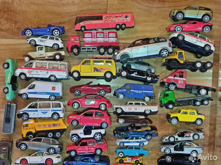 Модели машинки игрушки поштучно