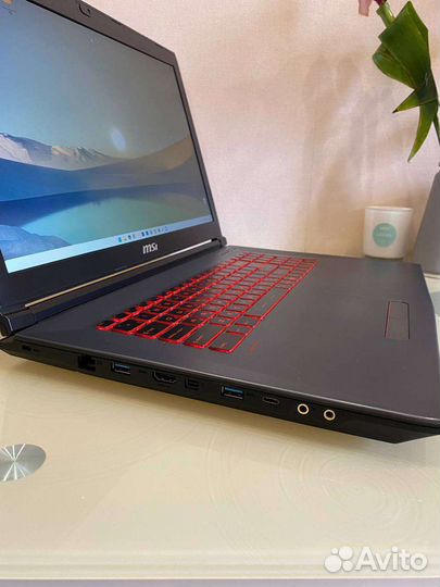 Игровой ноутбук msi 17