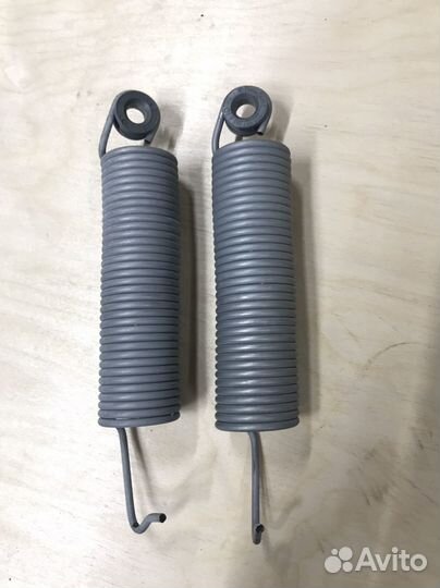 Пружина крышки багажника Passat B8 седан