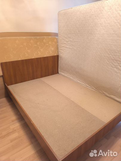 Кровать двухспальная 160 200