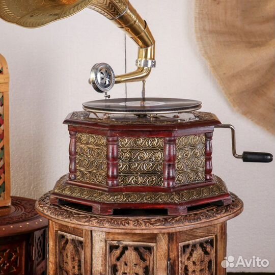 Грамофон Королевский 67 см импорт