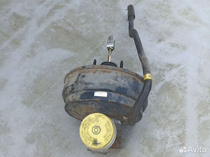 Вакуумный усилитель тормозов с гтц Опель Исузу