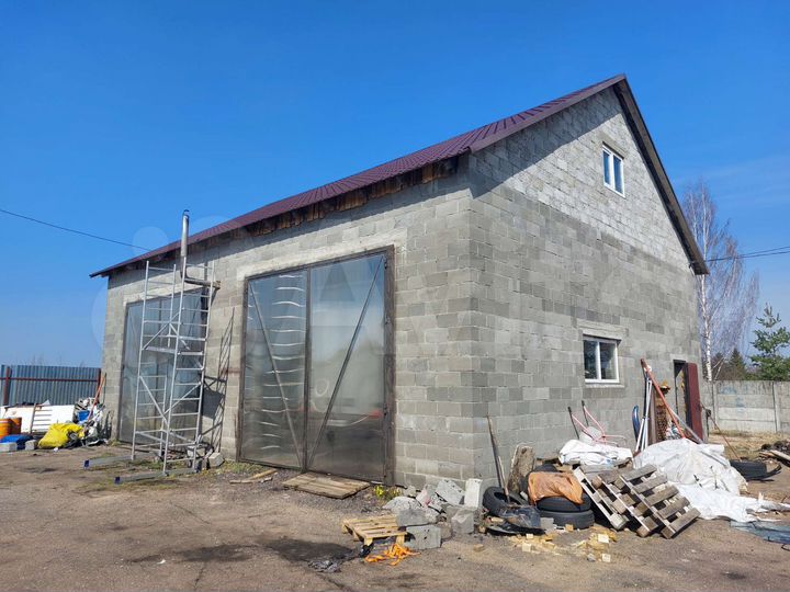 Гараж, > 30 м²